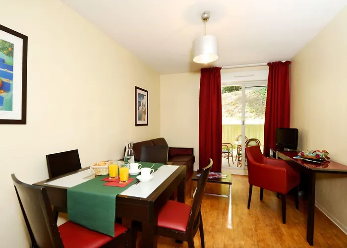 Odalys Olympe 3* Antibes