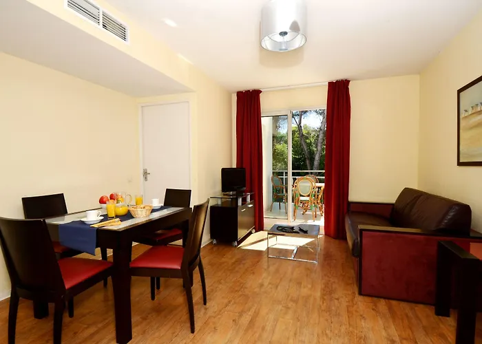 Hotel Odalys Olympe Antibes