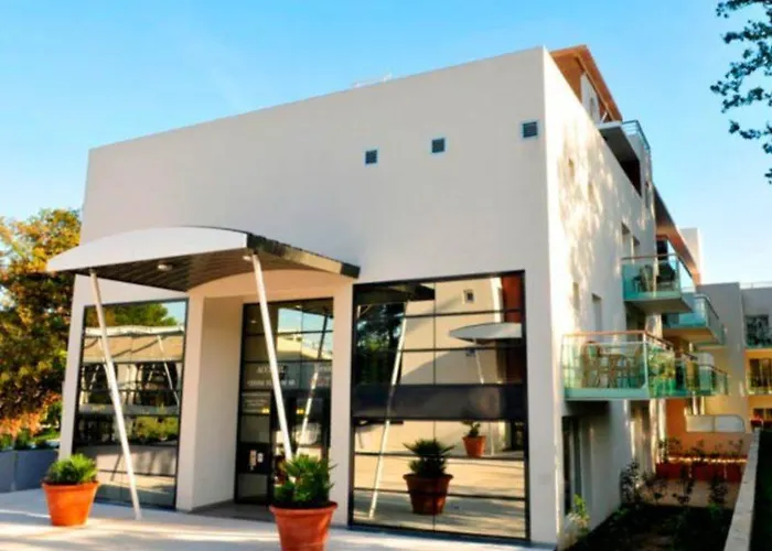 Odalys Olympe 3* Антіб